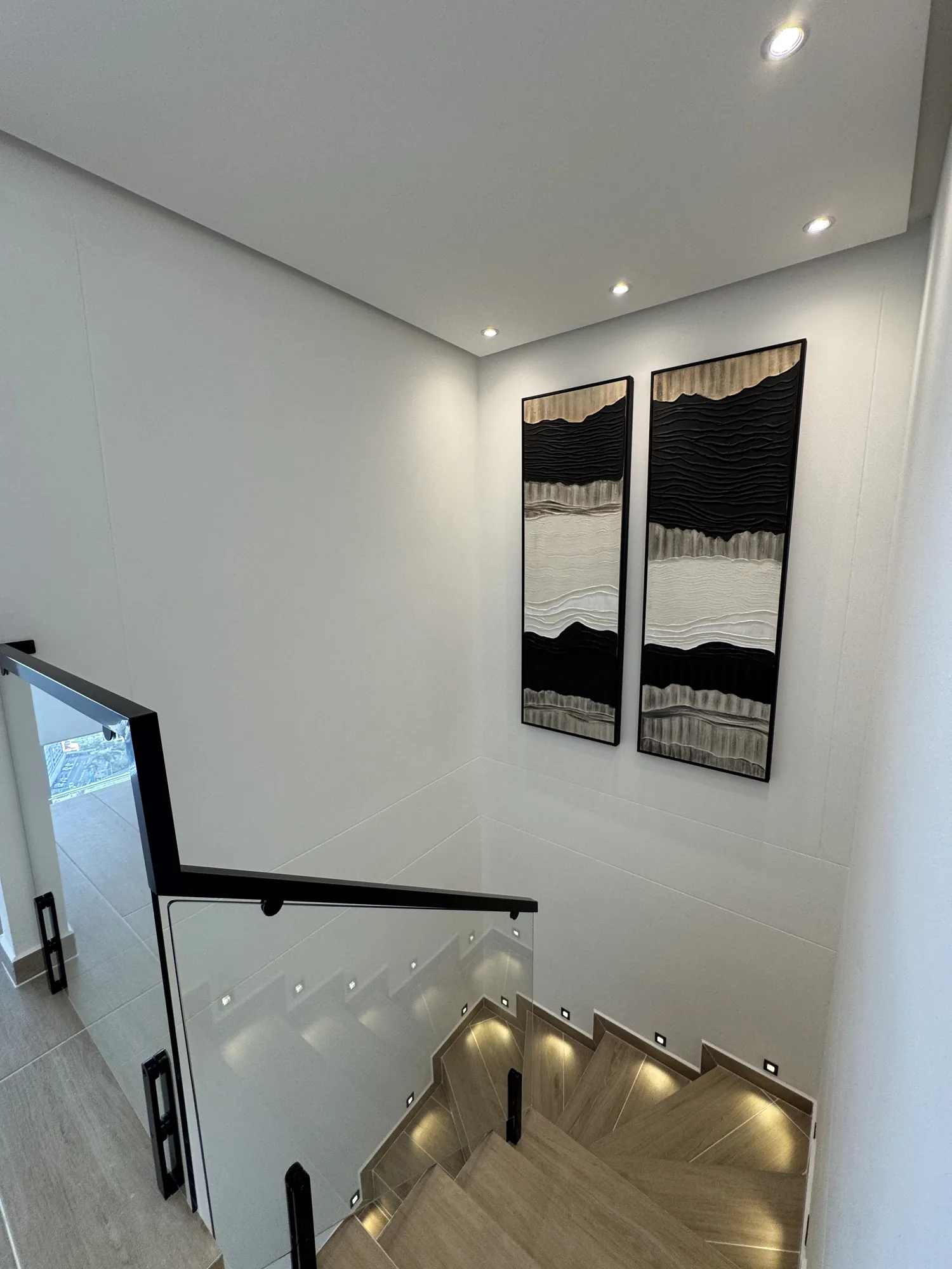 Escalera iluminada